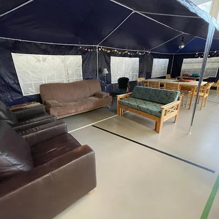 Koulumaeki Hostel *