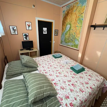 Koulumaeki Hostel Karkola