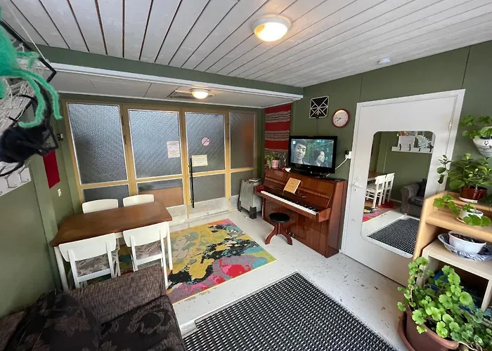 Koulumaeki * Karkola